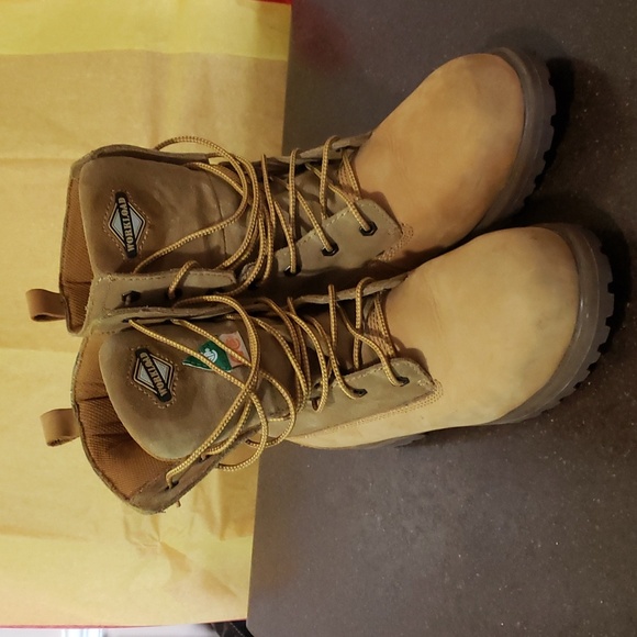 WORKLOAD Steel Toed Waterproof Work Boots.    Size 8W. GENTLY Used - Picture 1 of 11